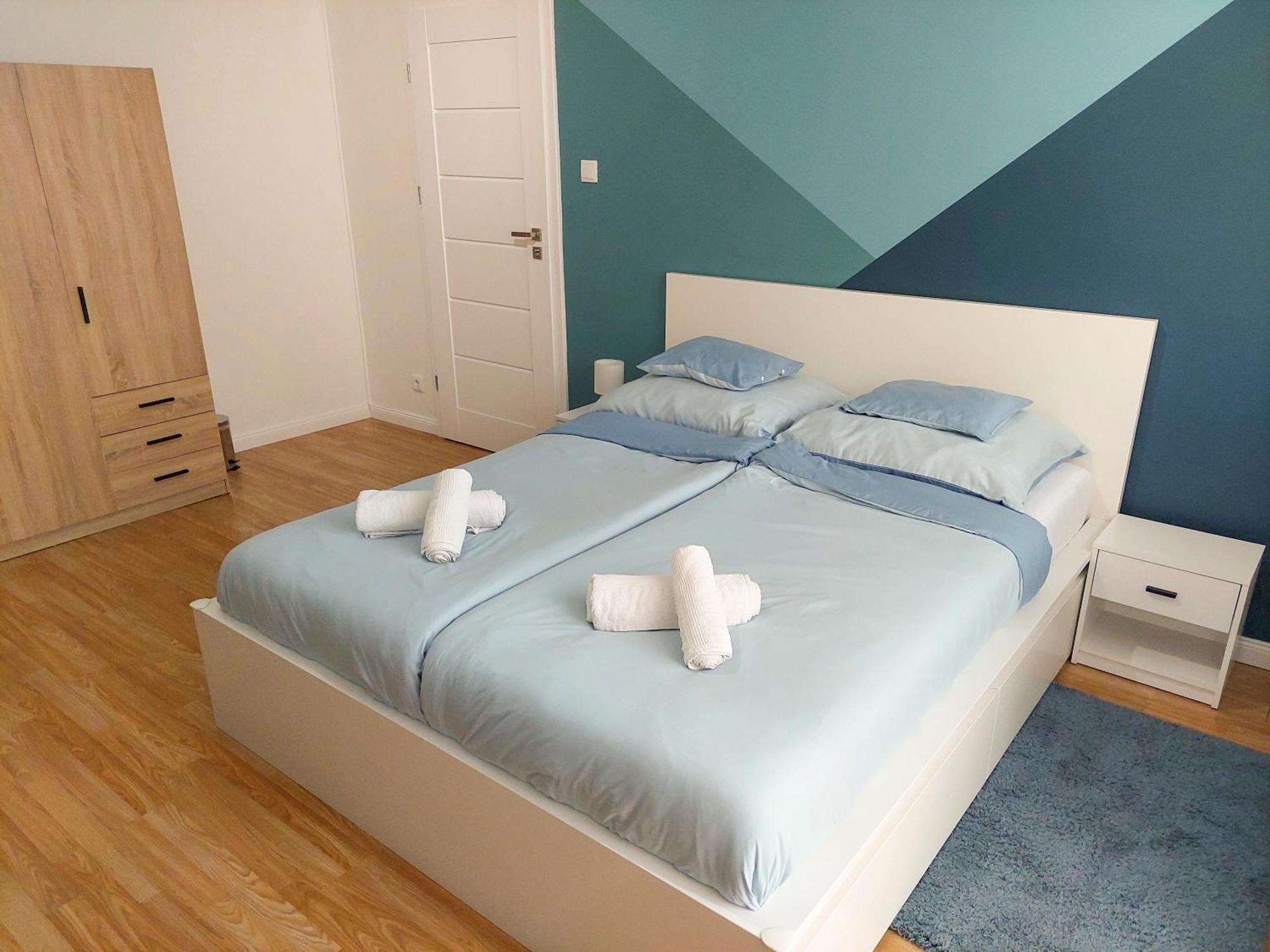 Aweshome City Apartment - 3 Bedrooms And Free Parking 데브레첸 외부 사진